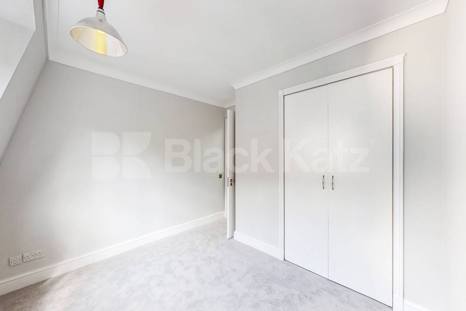 Period charm with contemporary living in Belgravia   Cobham Court Chester Close, Belgravia 